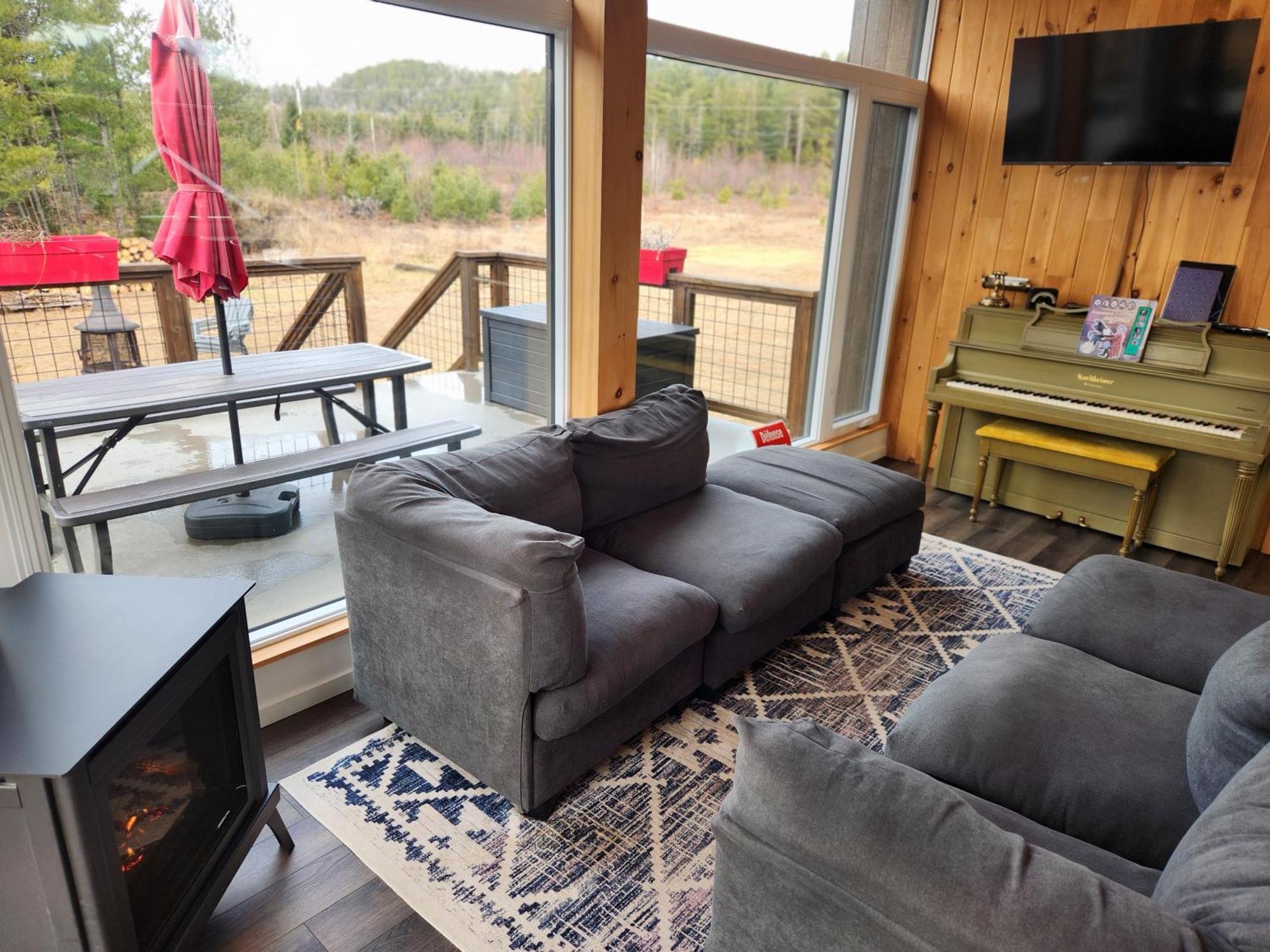 Les Chalets Double K # 2 Saint-Alexis-des-Monts Exterior photo